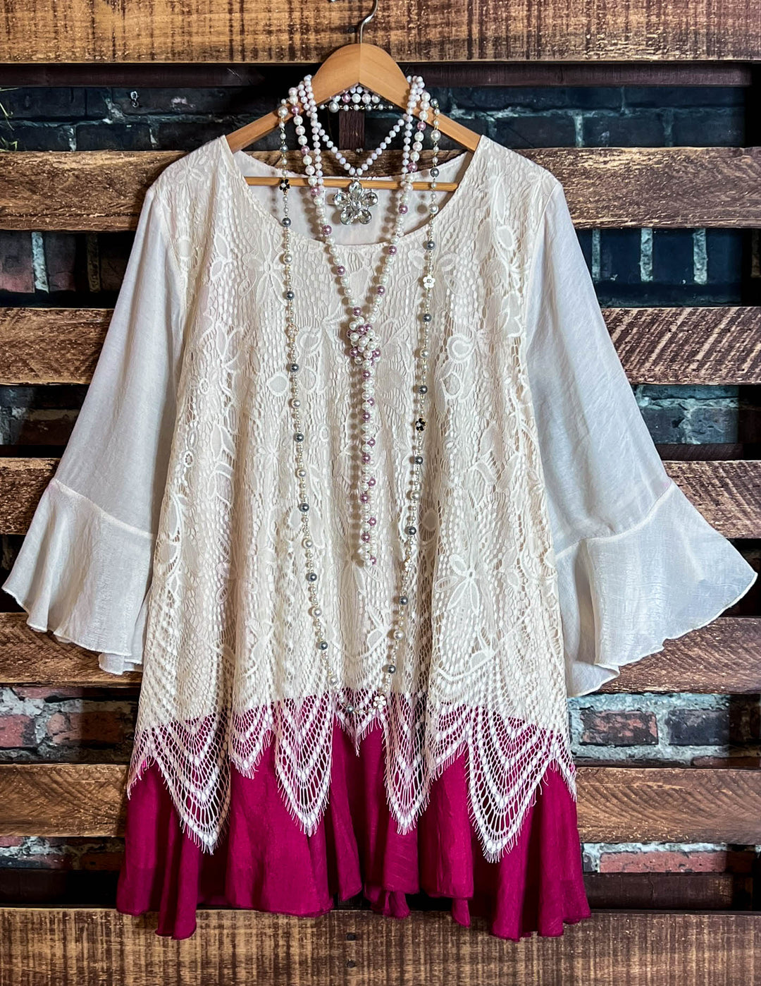 ABSOLUTELY UNFORGETTABLE FAB LACE TUNIC IN BEIGE & CRIMSON