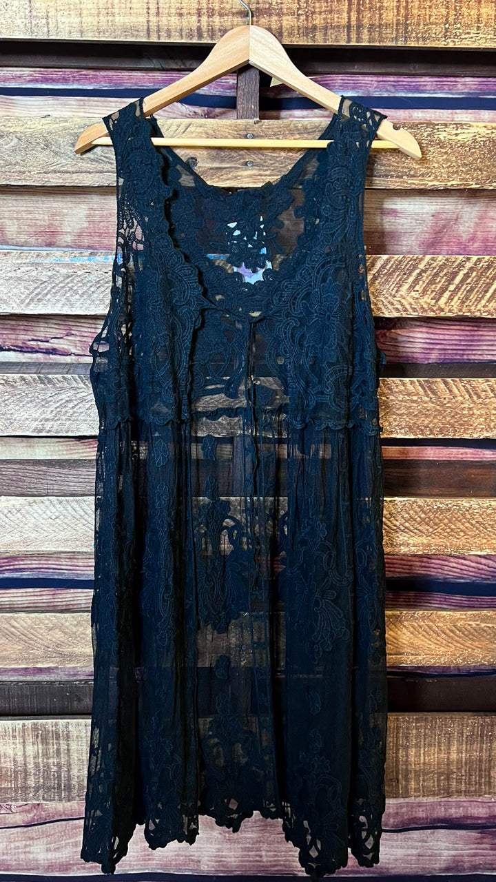 VINTAGE - BOHO CHIC BLACK LACE VEST