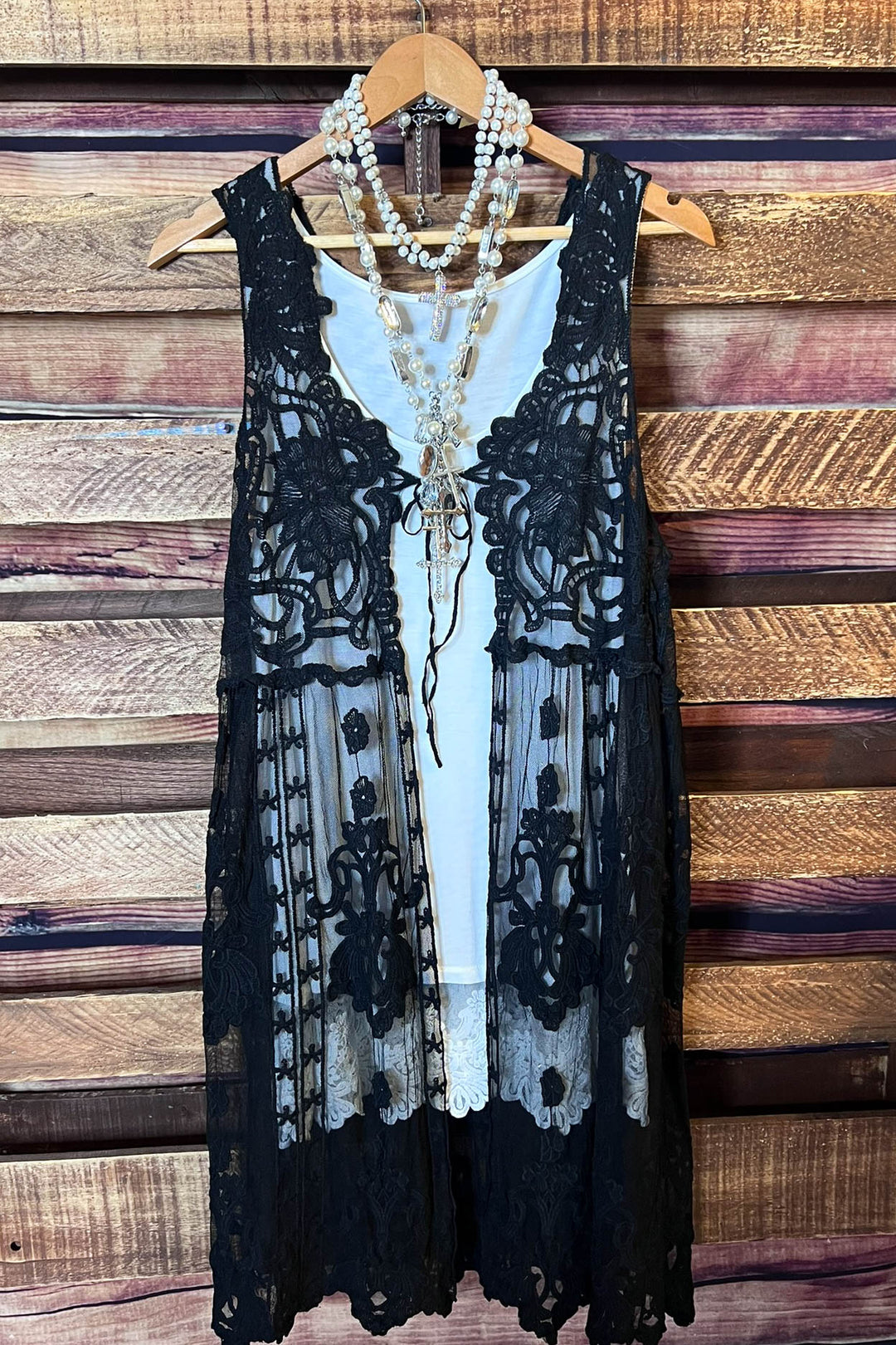 VINTAGE - BOHO CHIC BLACK LACE VEST