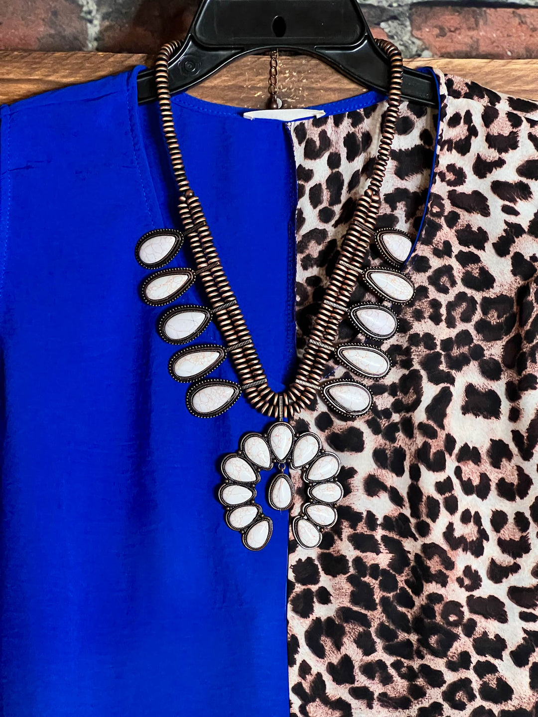 14-22 SIZE - DREAMS OF YOU ROYAL BLUE & LEOPARD PRINT TOP -------- SALE
