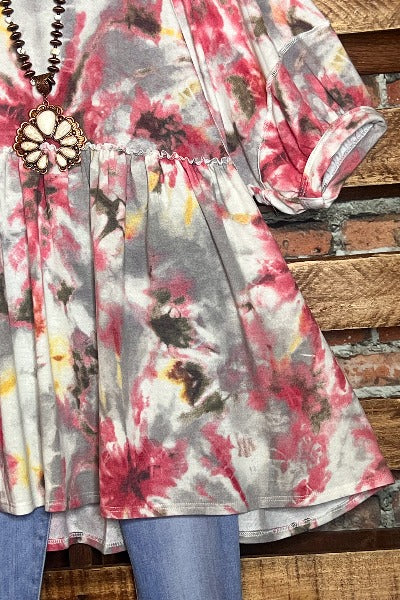 COMFY NO WORRIES OVERSIZED BABYDOLL TUNIC IN TIE DYE PINK & GRAY