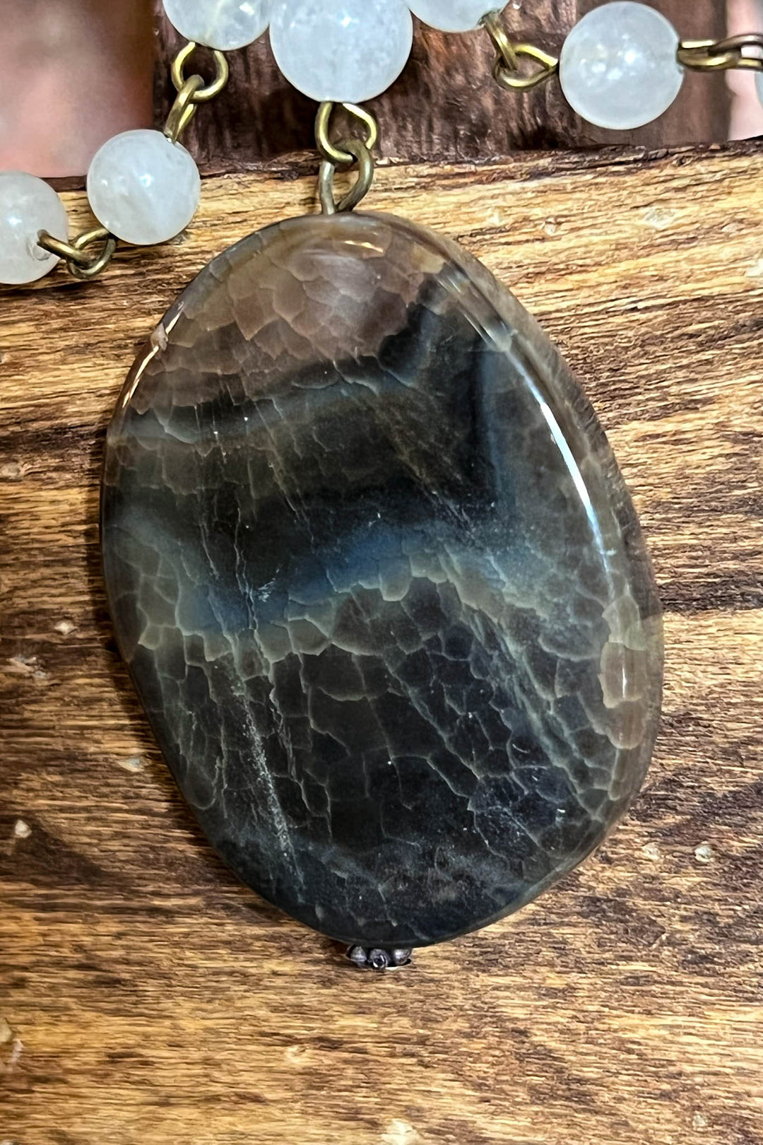 AGATA POLISHED STONE CRYSTAL BEADS NECKLACE