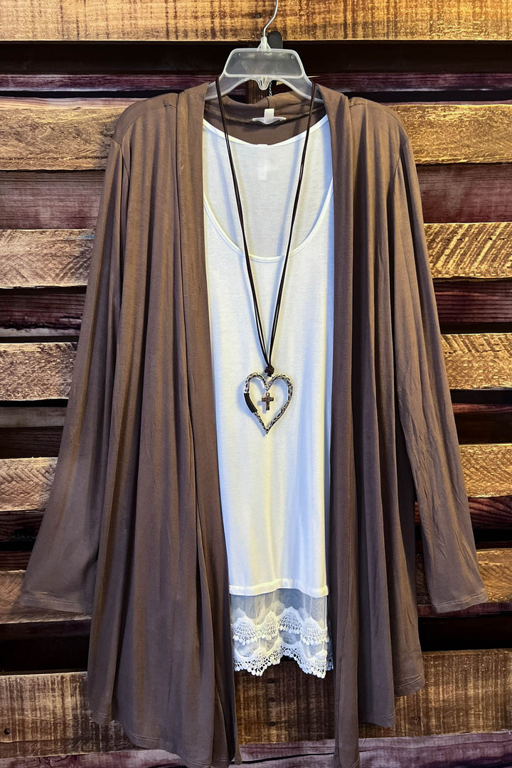 ESSENTIAL ULTRA SOFT OVERSIZED CARDIGAN IN BROWN