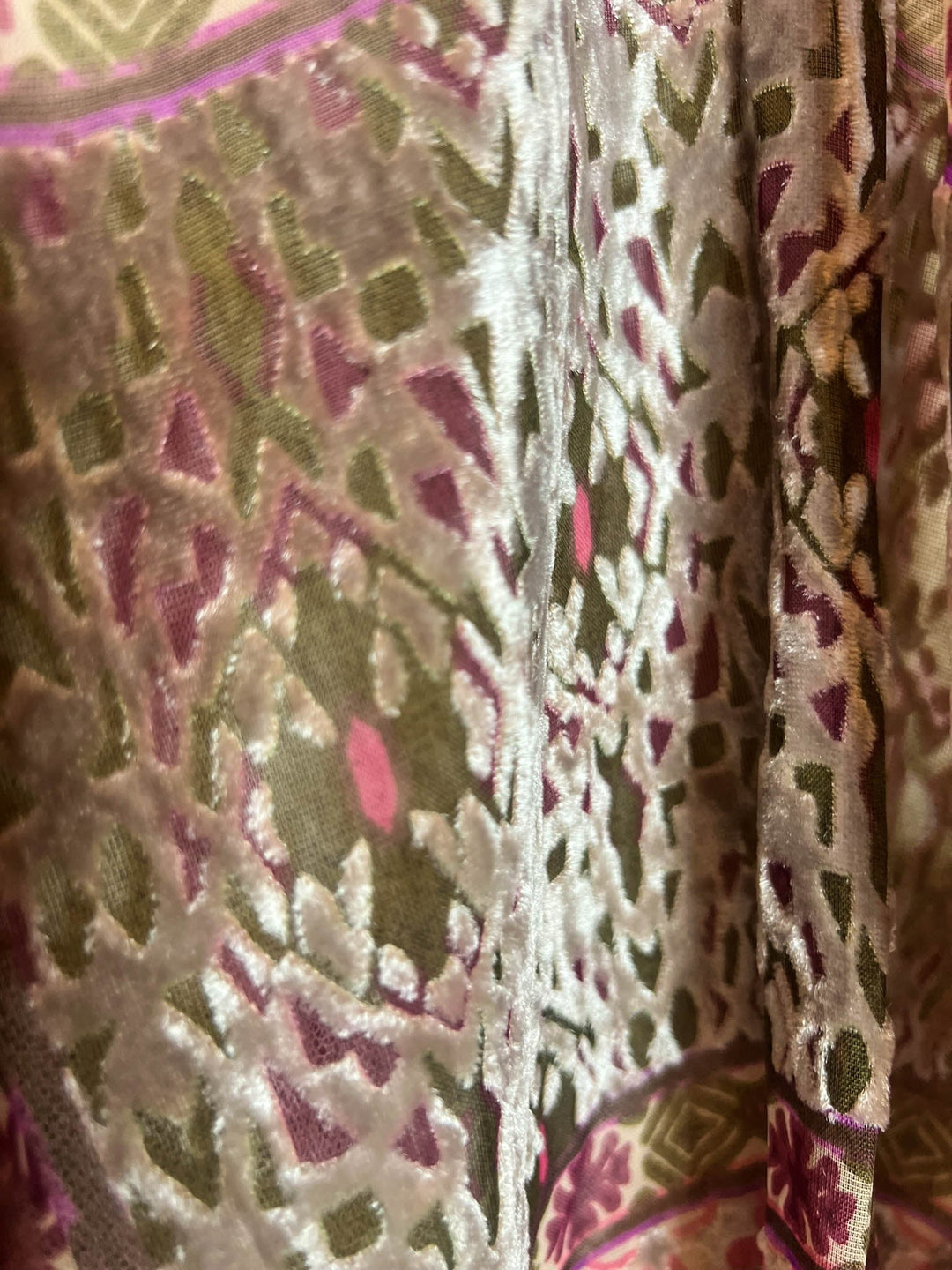 SWEET NOSTALGIA VELVET PINK PURPLE AND MULTI-COLOR KIMONO