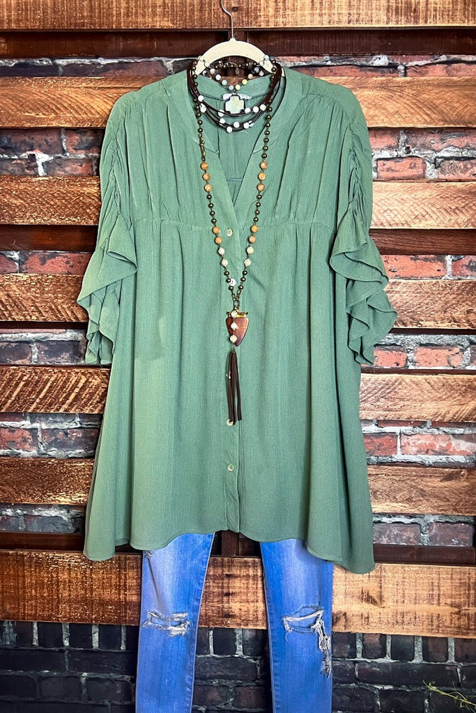 EASY LIVING  BOHO PEASANT OVERSIZED SHIRT TUNIC IN OLIVE