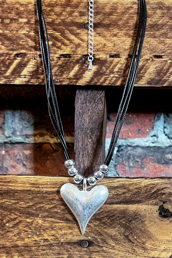 PROMISE IN MY HEART NECKLACE IN SILVER COLOR