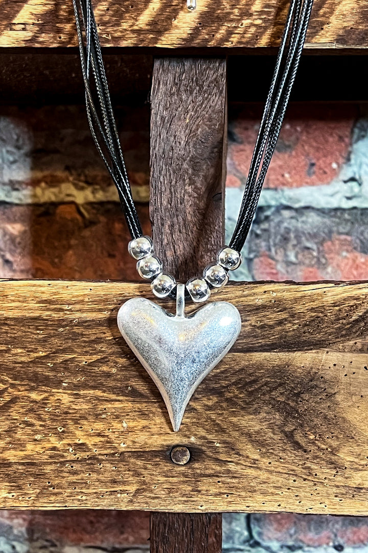 PROMISE IN MY HEART NECKLACE IN SILVER COLOR