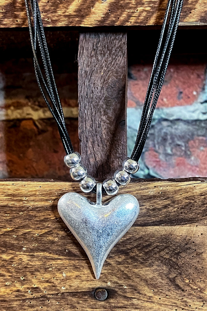 PROMISE IN MY HEART NECKLACE IN SILVER COLOR