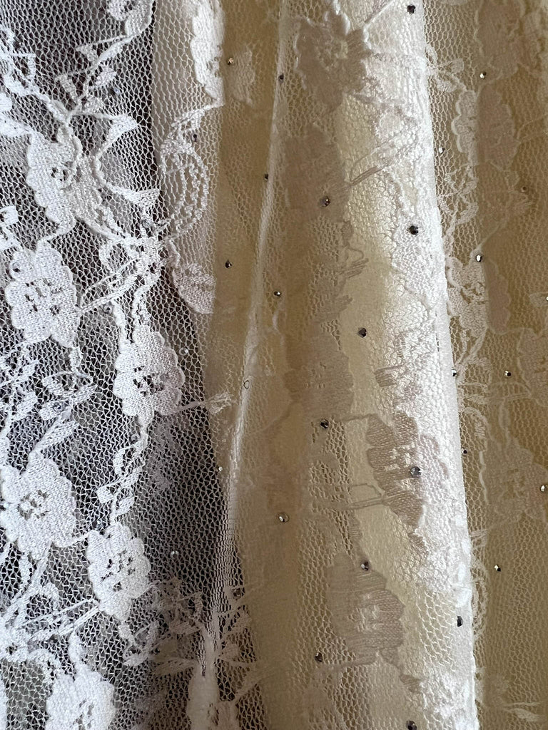ANY EVENT STUNNING BEIGE LACE TUNIC