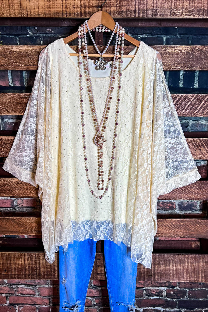 ANY EVENT STUNNING BEIGE LACE TUNIC