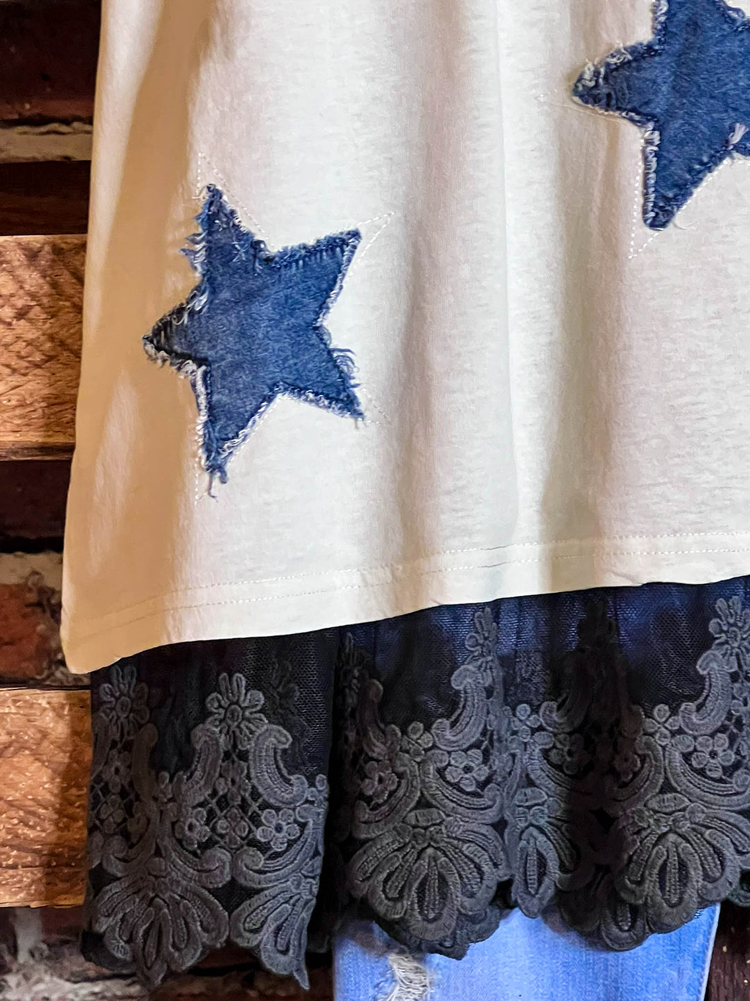 MOMENTS OF JOY STARS DENIM PATCH T-SHIRT TOP IN BEIGE & DENIM