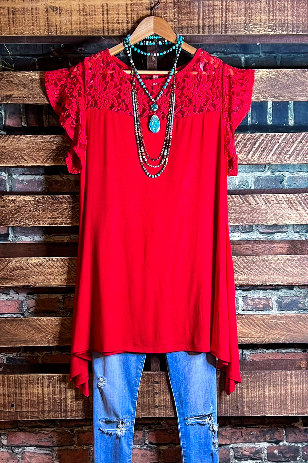 CITY OF LOVE LACE TUNIC IN RED