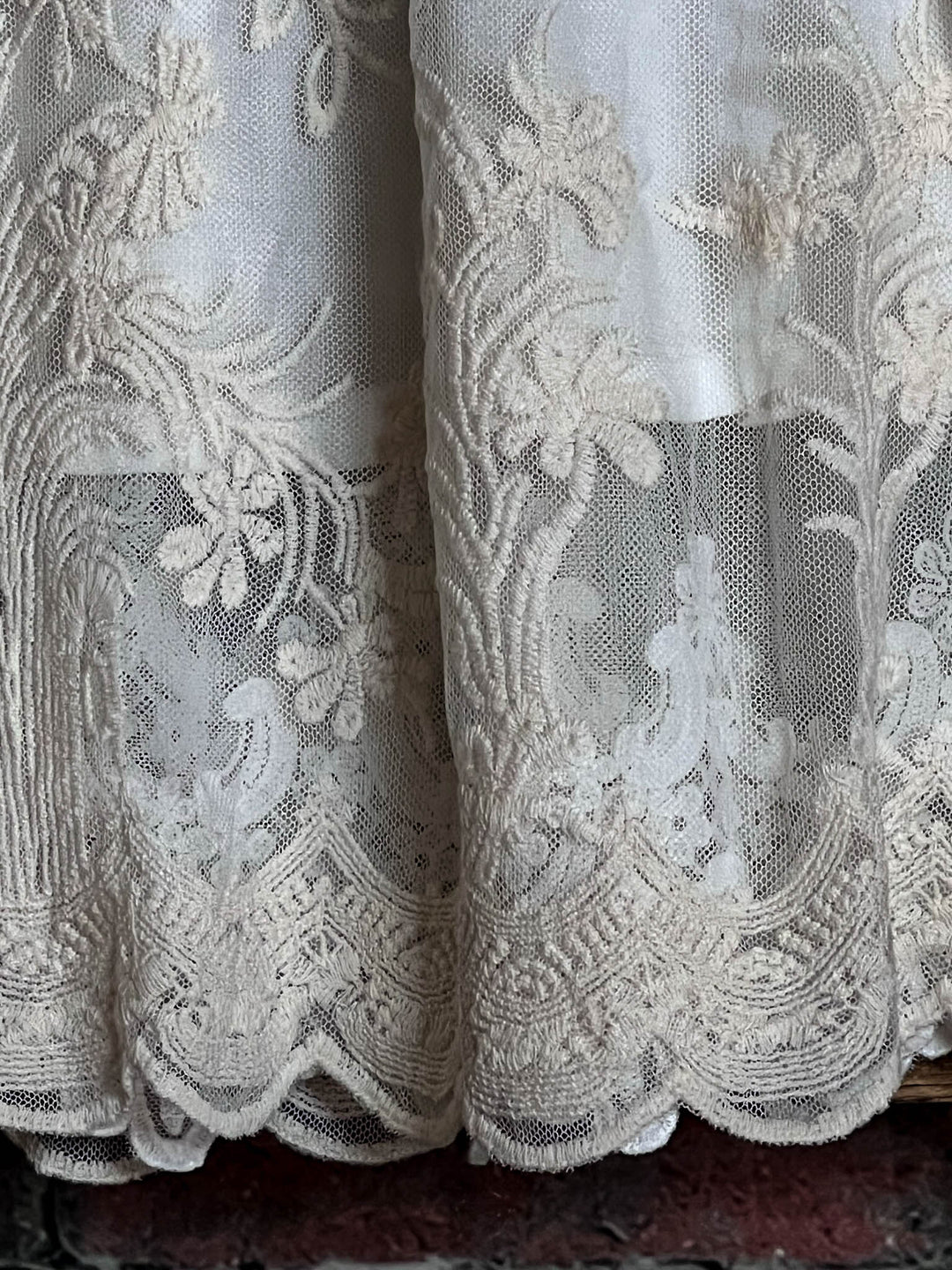 PRETTY THINGS  LACE TUNIC IN NATURAL