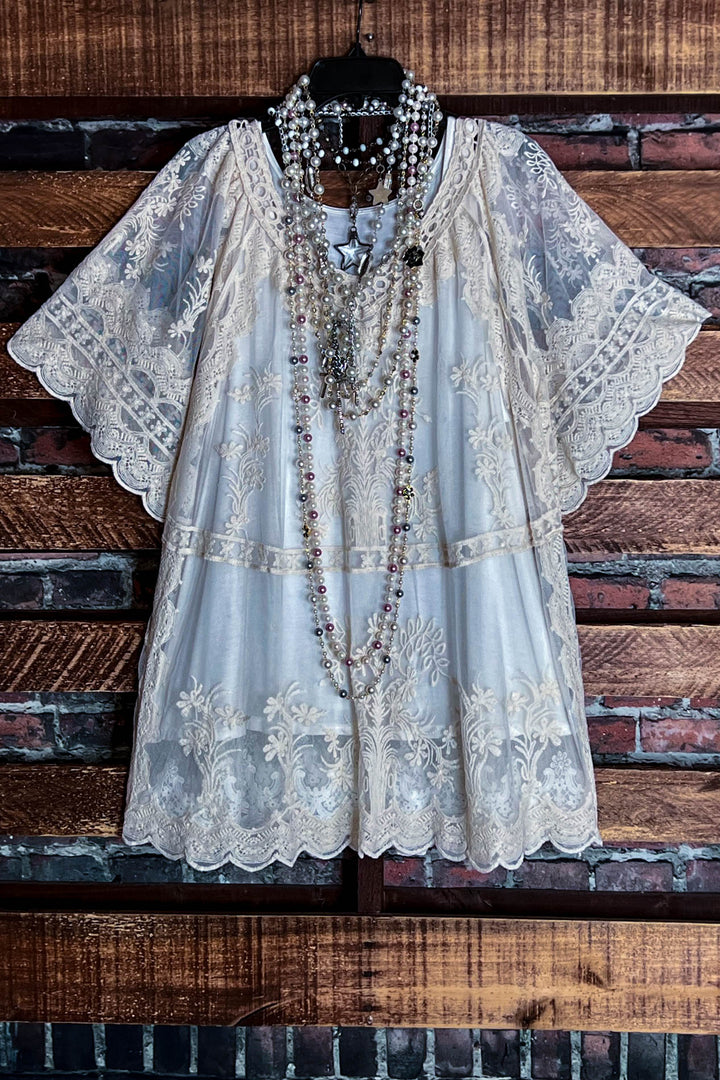 PRETTY THINGS  LACE TUNIC IN NATURAL