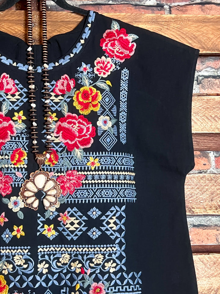 16-20 SIZE -  100% COTTON FLORAL BLOUSE IN BLACK --------SALE