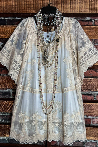 SIMPLE IS BETTER CASUAL T-SHIRT TUNIC IN BROWN