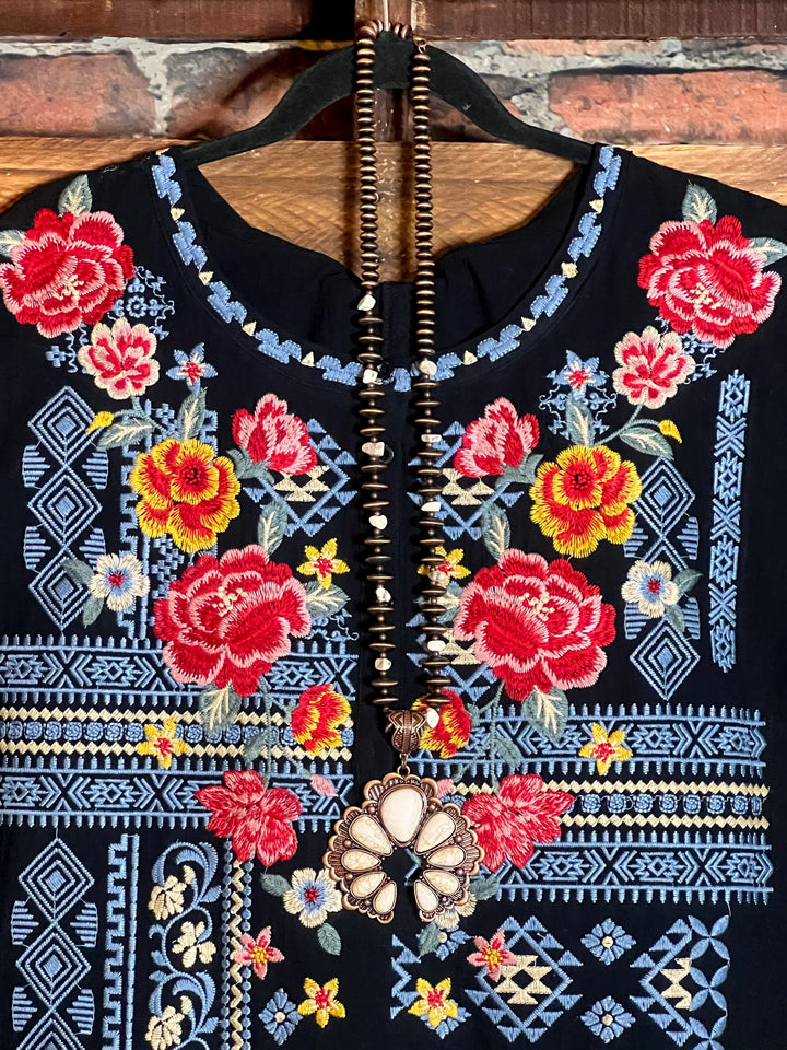 16-20 SIZE -  100% COTTON FLORAL BLOUSE IN BLACK --------SALE