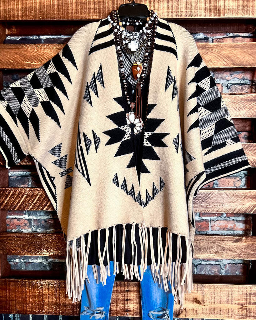 WESTERN BEAUTY BOHO COZY JACKET CARDIGAN IN BLACK & NATURAL