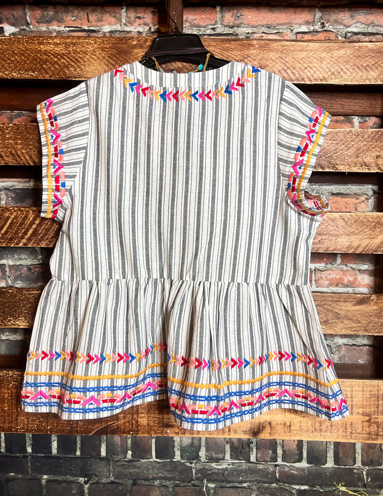 DELICATE ARROW EMBROIDERED TOP IN CHARCOAL MIX