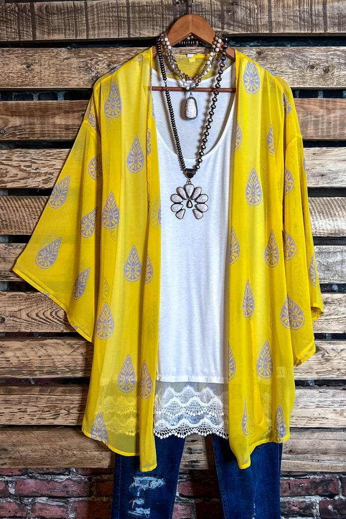 SEASON'S HARMONY CHIFFON CARDIGAN IN YELLOW