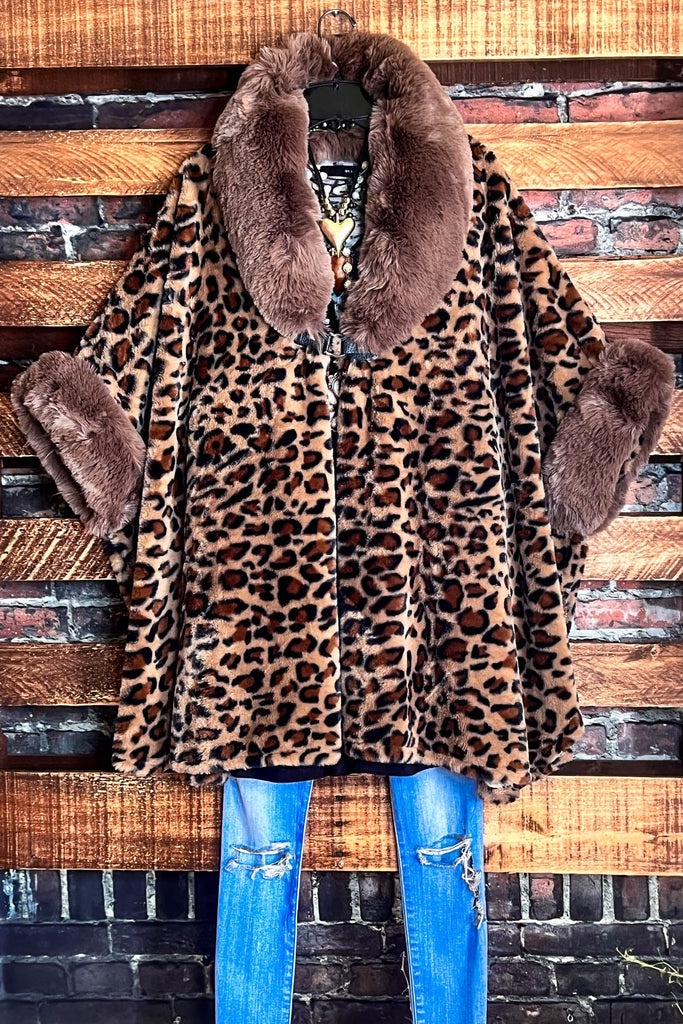 STUNNING TIMELESS ANIMAL PRINT JACKET KIMONO IN BROWN
