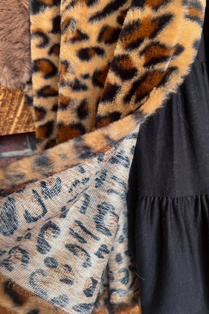 STUNNING TIMELESS ANIMAL PRINT JACKET KIMONO IN BROWN