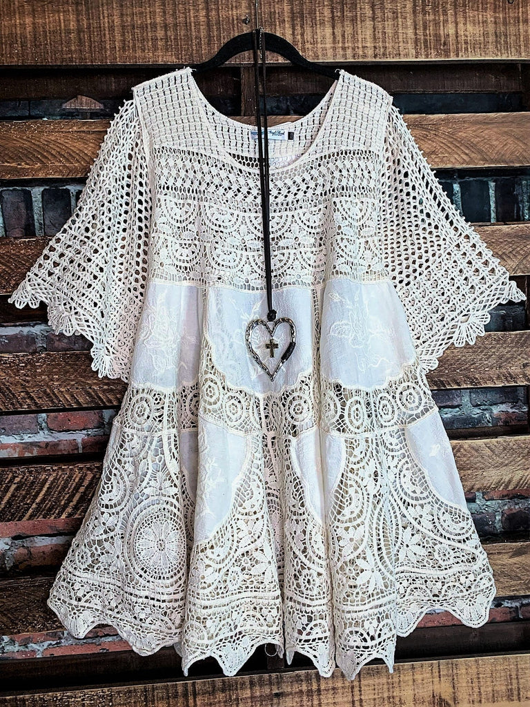 A FAIRYTALE PRETTY UNIQUE 100% COTTON NATURAL CROCHET LACE