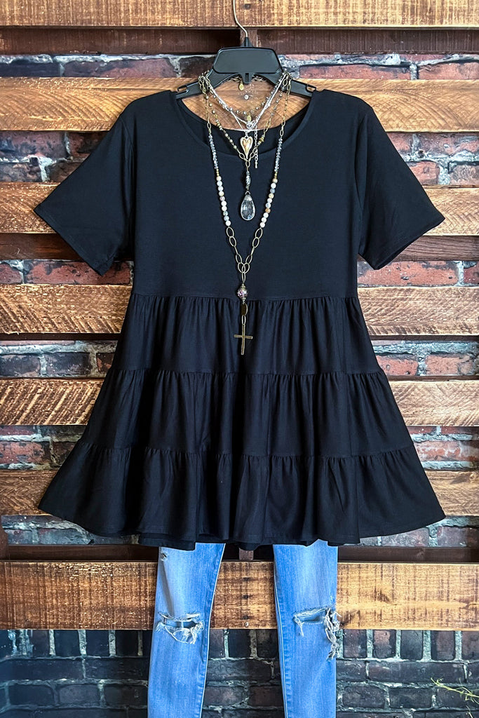 20-22 SIZE - UPTOWN GRACEFUL BLACK TOP- ---------SALE