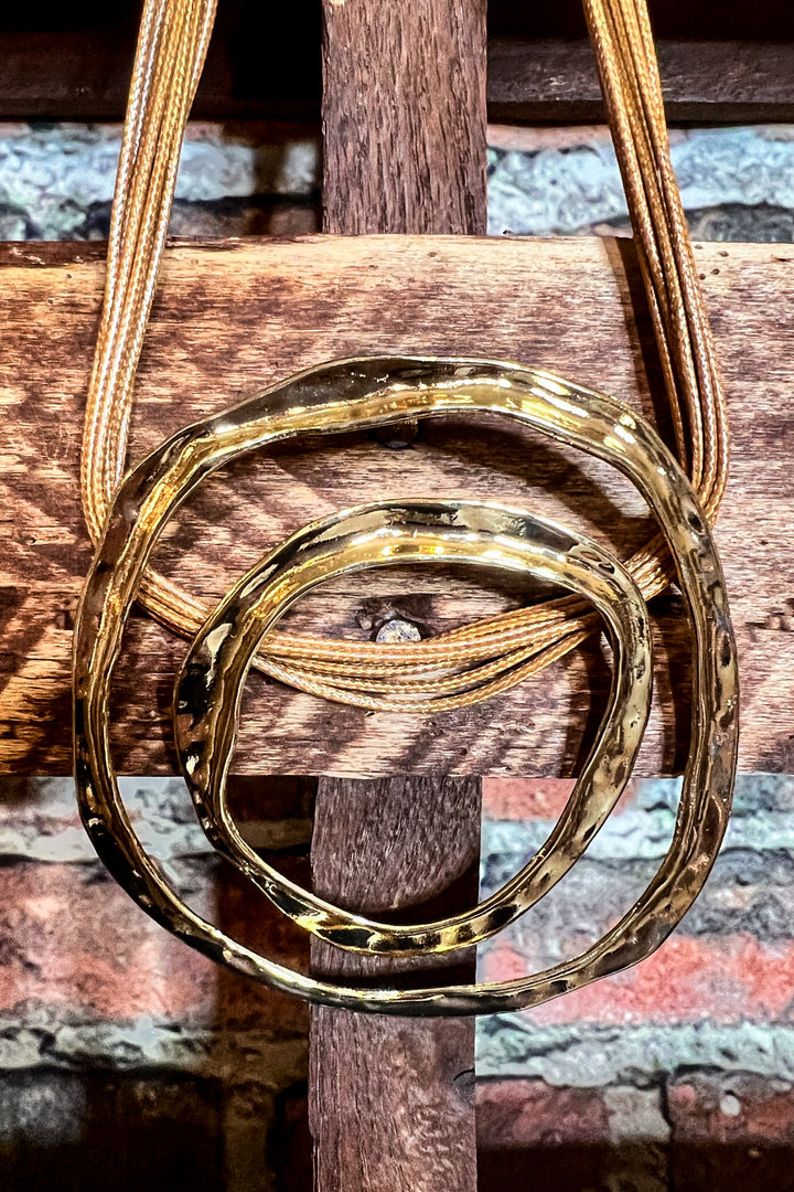 THE SUN 360'S NECKLACE SET IN GOLD COLOR