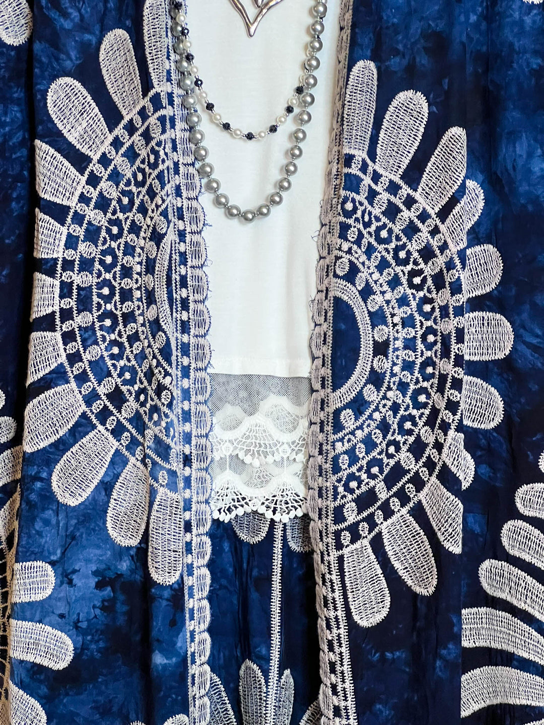 BOHO VACATION ESCAPE NAVY BLUE TIE DYE EMBROIDERED KIMONO