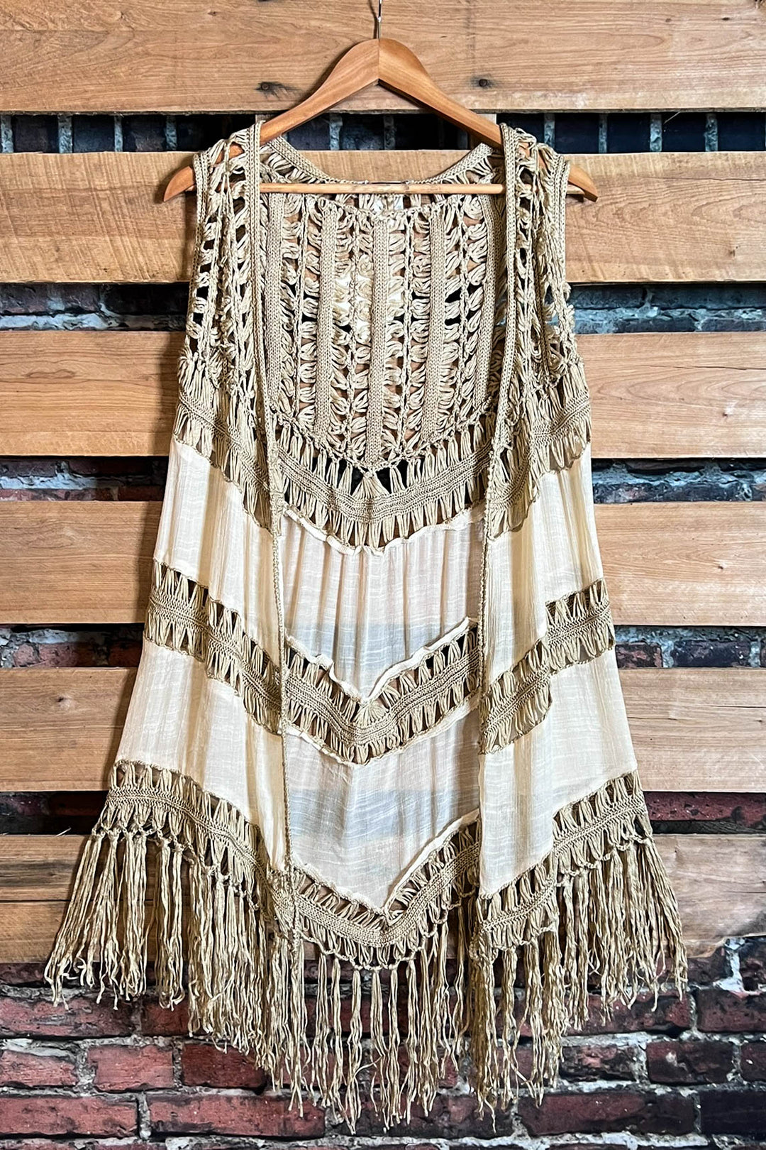 BOHO CROCHET FAB VEST IN NATURAL