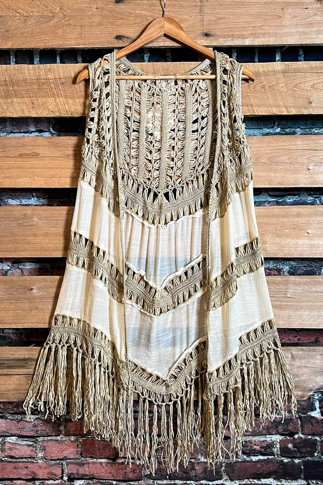 BOHO CROCHET FAB VEST IN NATURAL
