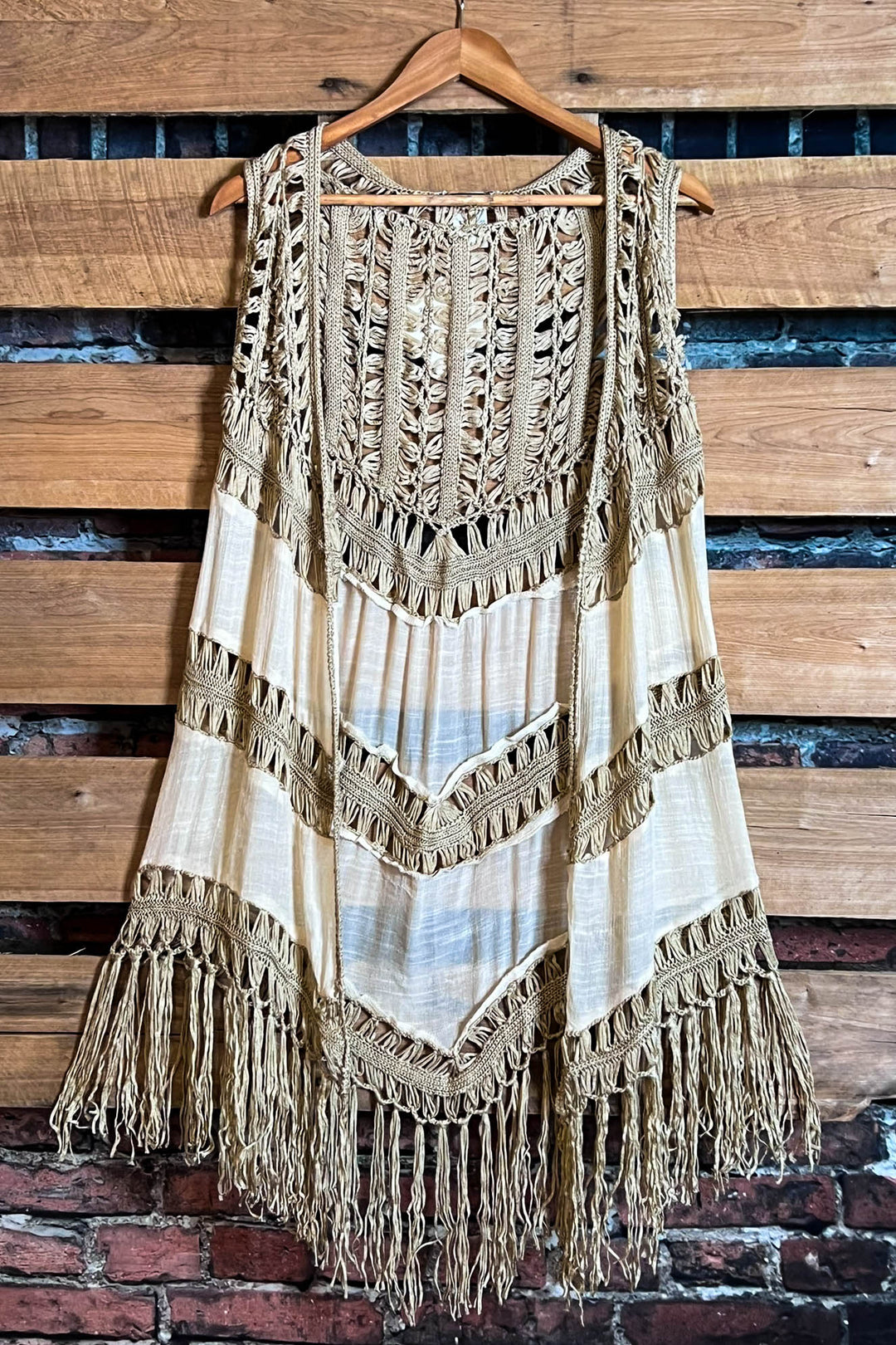 BOHO CROCHET FAB VEST IN NATURAL