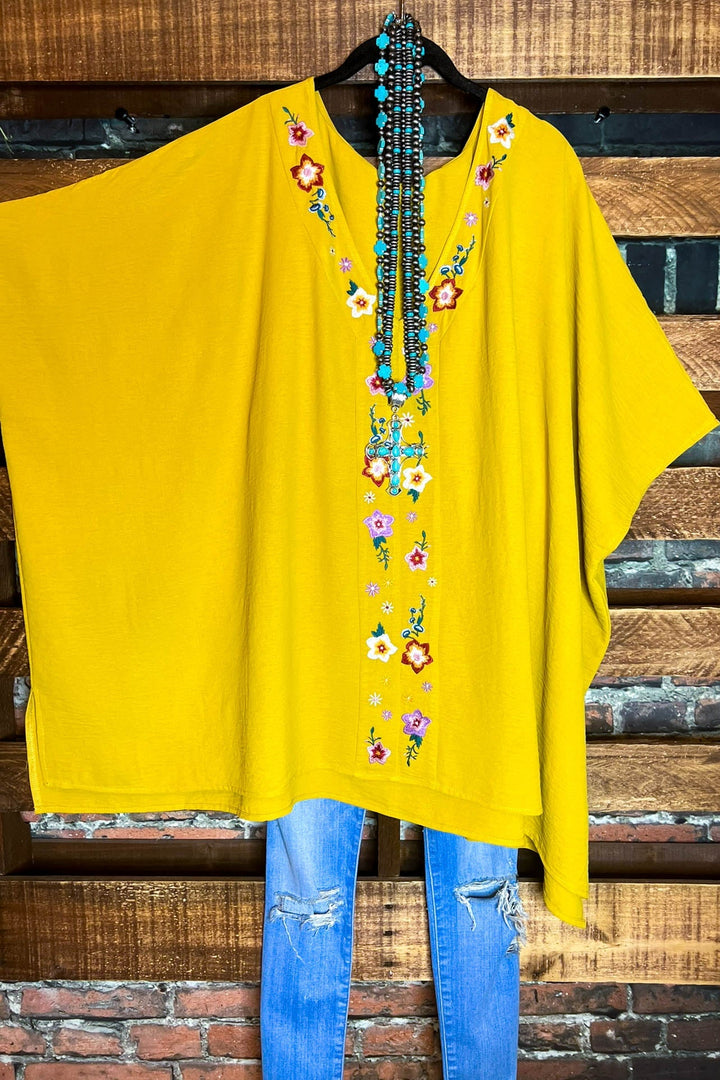 COMFY CHARM TO GO IN STYLE OVERSIZED TUNIC IN MUSTARD