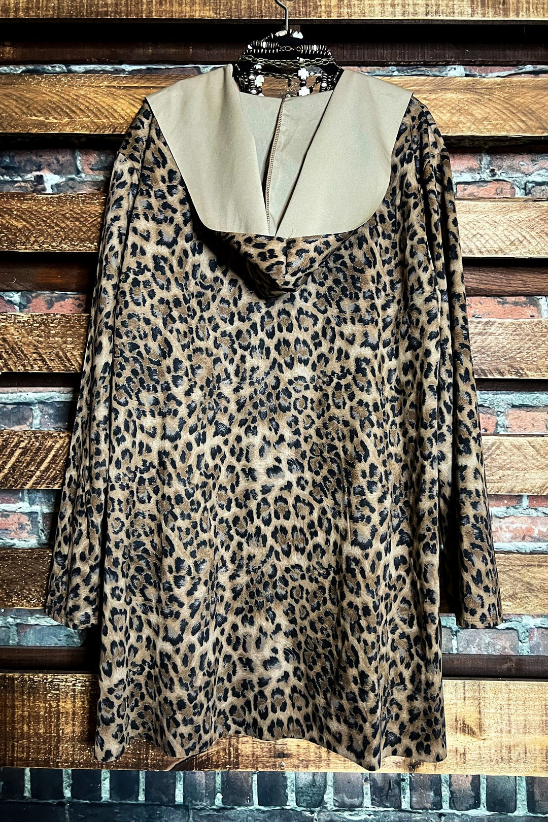 PLUS SIZE LEOPARD JACKET HOODIE PATCHED POCKETS---------SALE