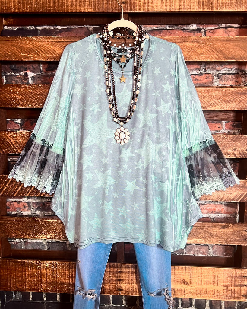 A SKY FULL OF STARS LACE SLEEVE TUNIC IN MINT