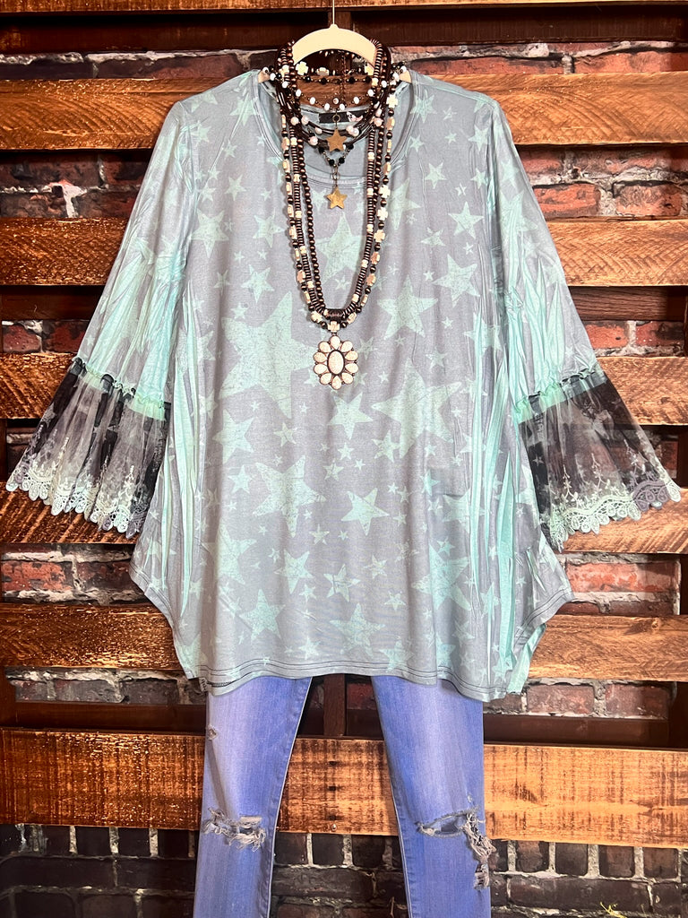 A SKY FULL OF STARS LACE SLEEVE TUNIC IN MINT
