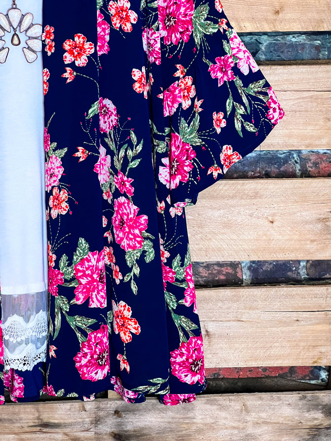 PRETTY IN PARADISE NAVY BLUE & FLORAL KIMONO --------SALE