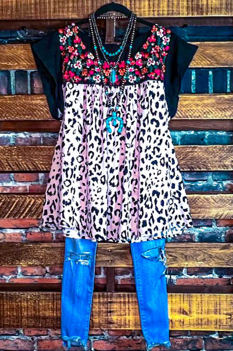 A BIT OF SOMETHING PRETTY EMBROIDERED TOP