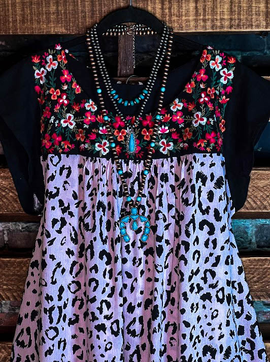 A BIT OF SOMETHING PRETTY EMBROIDERED TOP
