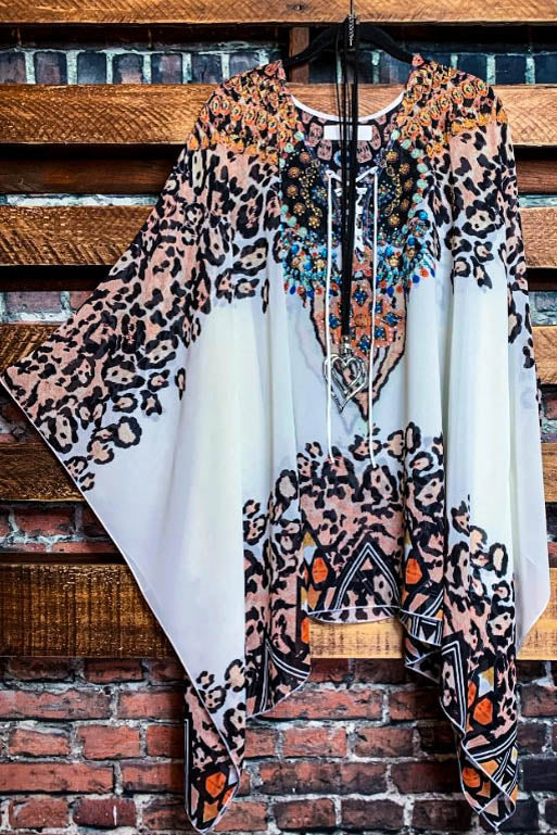 AS CHARMING AS EVER CRYSTAL STYLISH TUNIC IN BLACK & WHITE