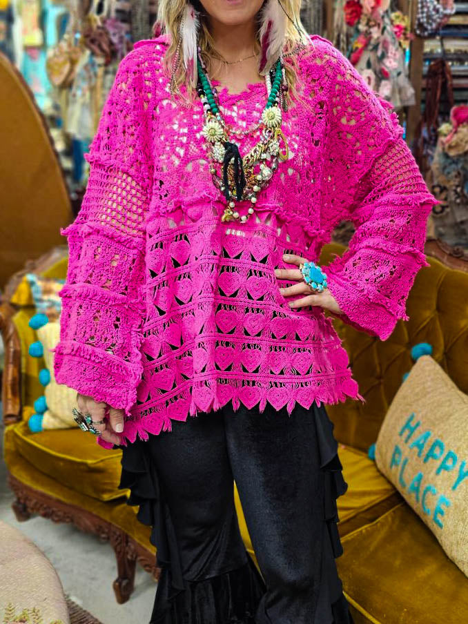 SECRET ORIGINS CROCHET HEARTS & FLOWERS TUNIC IN MAGENTA