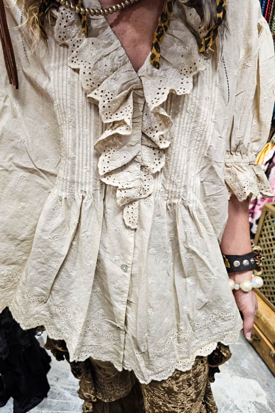 Vintage Harmony Linen Cream Top