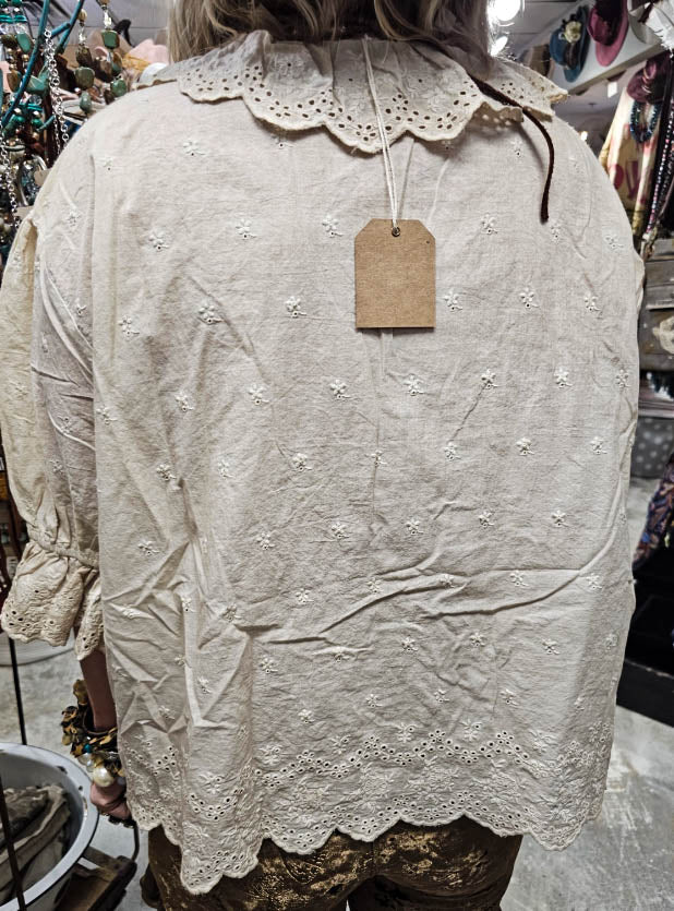 Vintage Harmony Linen Cream Top