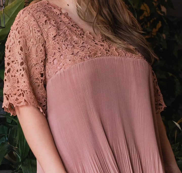 14-16 SIZE -  MAUVE PLEATED DRESS --------SALE