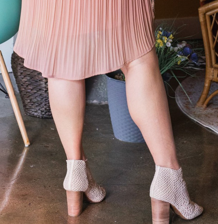 14-16 SIZE -  MAUVE PLEATED DRESS --------SALE