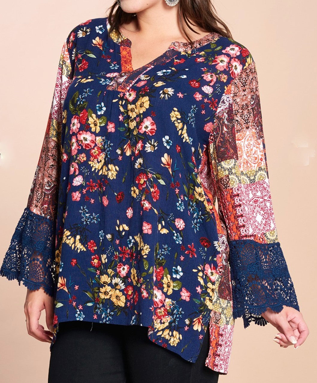TRUE BEAUTY FLORAL & LACE NAVY & MULTI-COLOR TUNIC