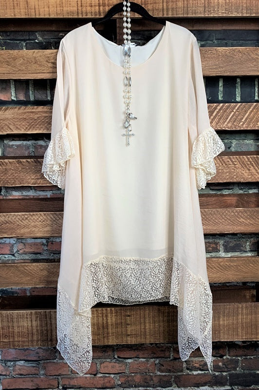 ROMANTIC MODERN LACE ASYMMETRIC DRESS IN BEIGE