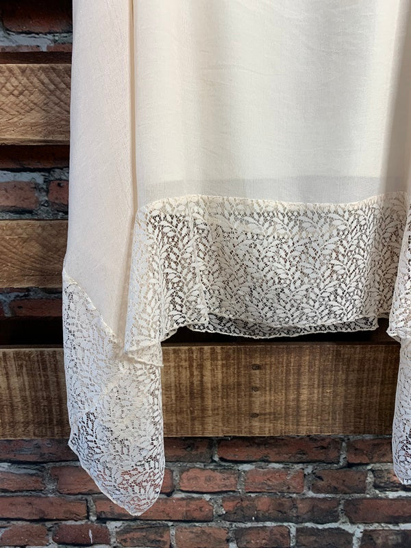 ROMANTIC MODERN LACE ASYMMETRIC DRESS IN BEIGE