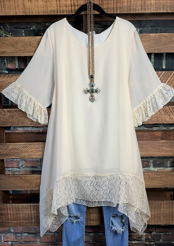 ROMANTIC MODERN LACE ASYMMETRIC DRESS IN BEIGE